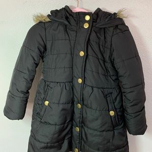 Girls Black Puffy Winter Coat with Hoodie. Size 4T